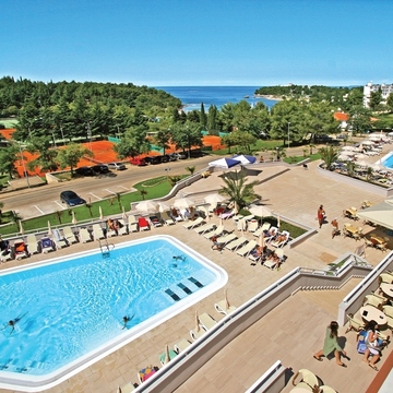 Hotel_Albatros_Plava_Laguna_Swimming_pool-8
