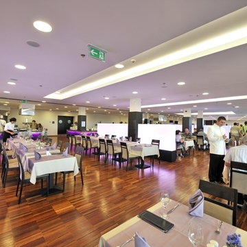 Hotel_Molindrio_Plava_Laguna_Restaurants_Bars